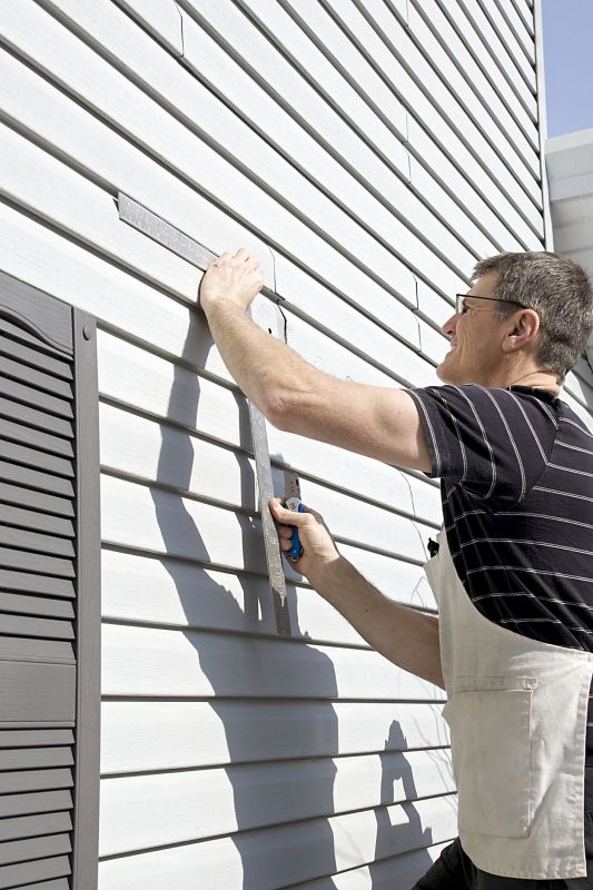 Vinyl Siding Repair - Image 12